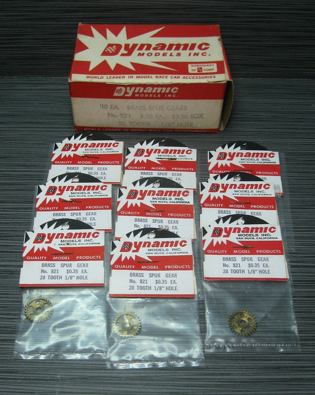 1960's SLOT CAR kOOl NOS Box of 9 Dynamic brASS Spur Gears 28teef VINTAGE 1/24