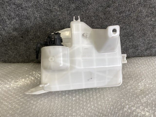 TOYOTA Comfort 2008 Windshield Washer Tank 8531543050 [Used] [PA116013480]
