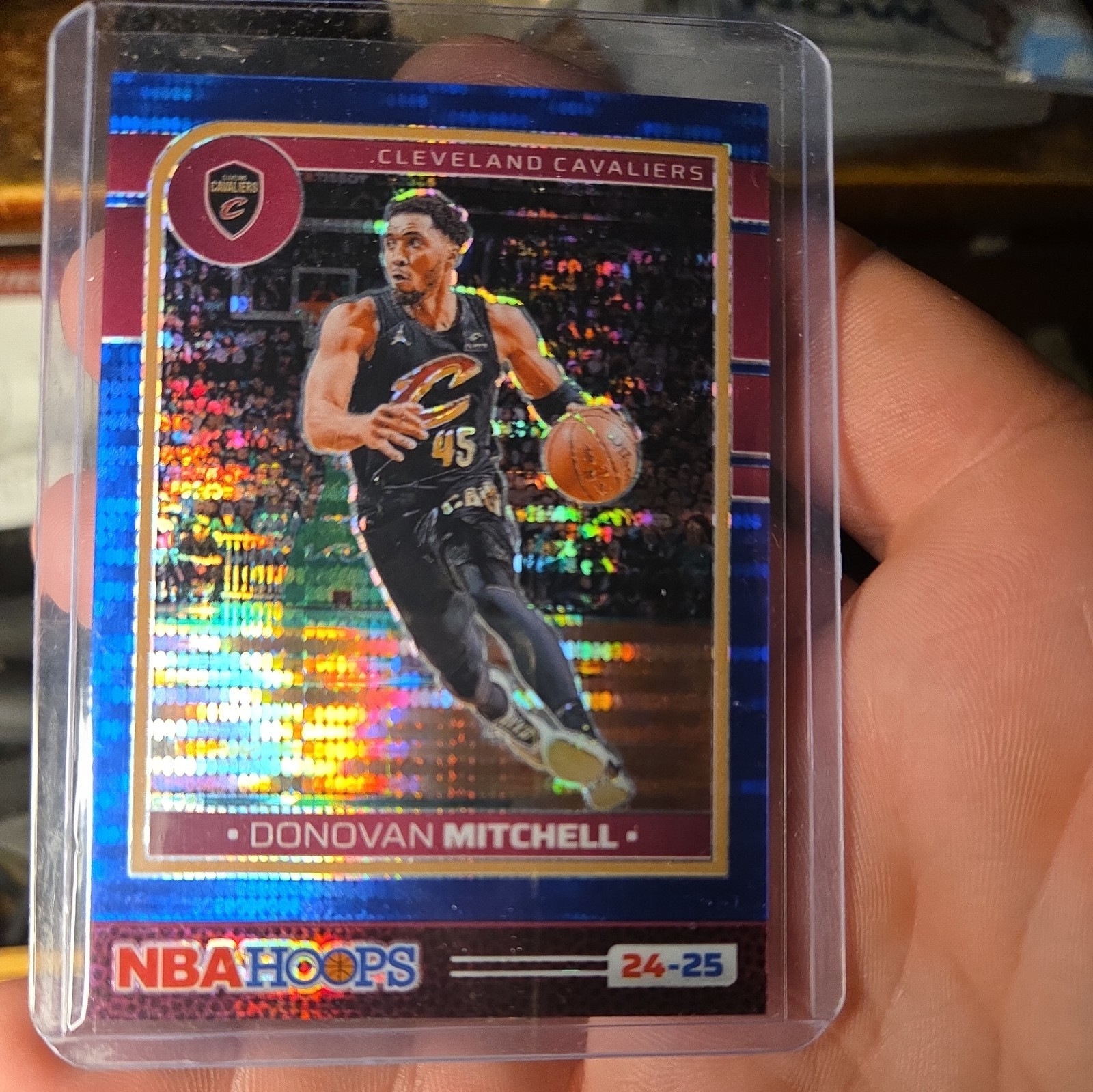2024 Panini NBA Hoops Premium Blue Pulsar Prizm 79/99 Donovan Mitchell #211 