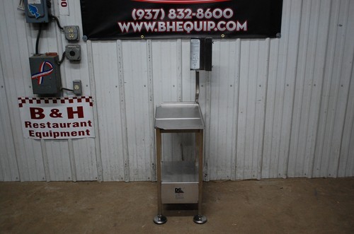 M&E Face To Face Deli Buddy Stainless Scale Cart Stand