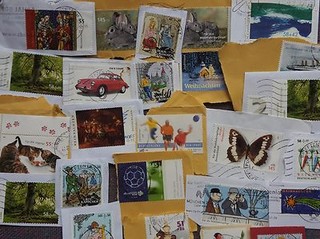 >>> 100 Gramm Zuschlagmarken Deutschland nur EURO Werte auf Papier <<<