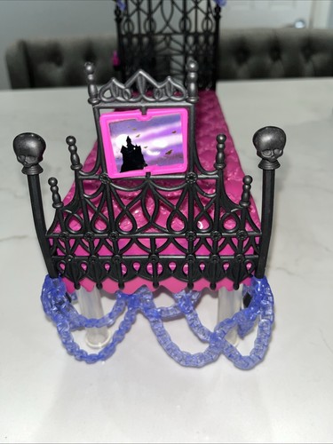 Monster High Spectra Vondergeist Dead Tired Floating Bed - Picture 4 of 6