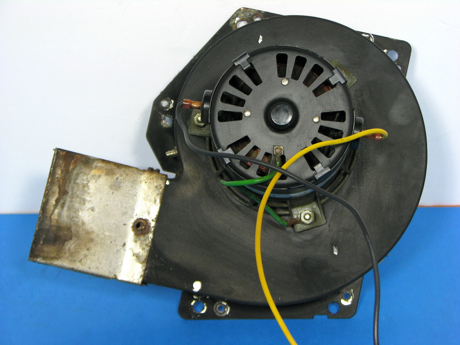 FASCO 70219733 FURNACE DRAFT INDUCER BLOWER MOTOR ASSEMBLY 208-230V 3000RPM .5A