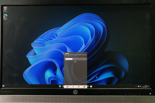 Monitor HP ELITEDISPLAY E240C 24 Pollici 1920x1080 LED Full-HD WEBCAM - Foto 2 di 3