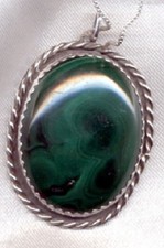 Large Malachite Cabochon set in Sterling Silver plus 925 Silver Box Chain