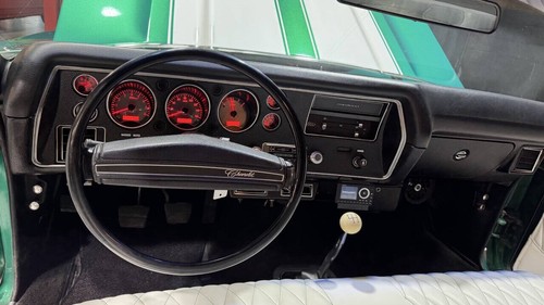 1972 Chevrolet Chevelle RESTORED BIG BLOCK 396 4 SPEED RARE COLOR COMBO!! - Picture 2 of 40