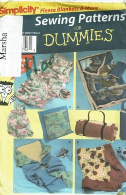 Simplicity Sewing Pattern 4745 Fleece Pillow Quilt Blanket Carry Bag