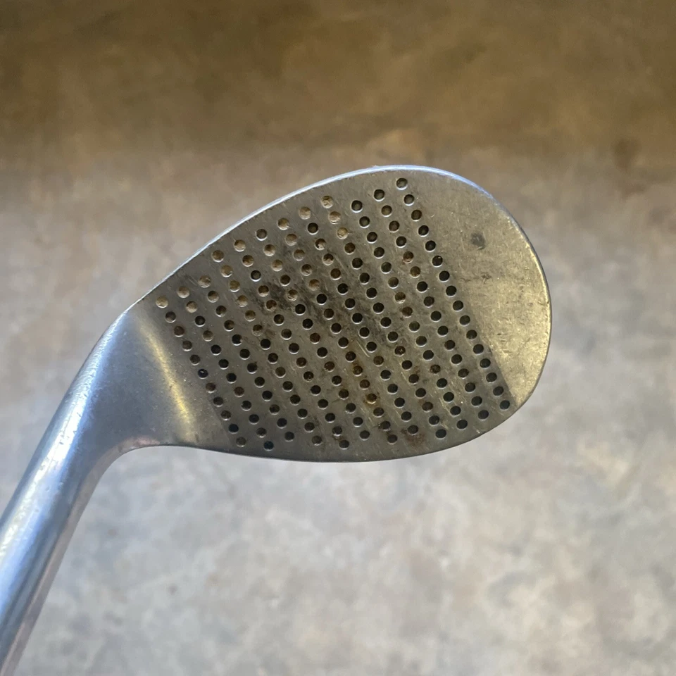 Cuña de arena Johnny Revolta de colección cara con hoyuelos derecha 36" Foto 2 de 3