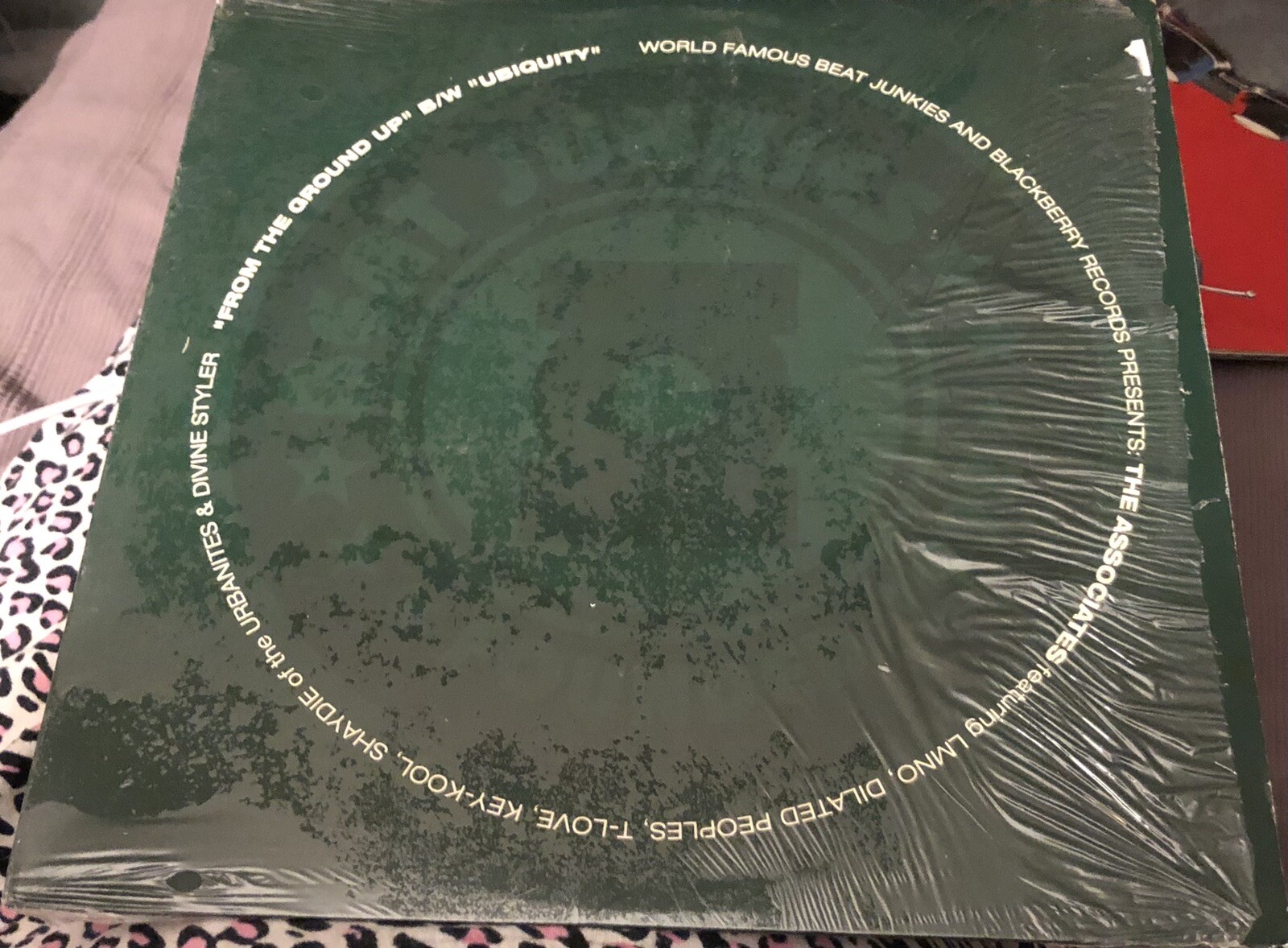 Picture 1 of 4