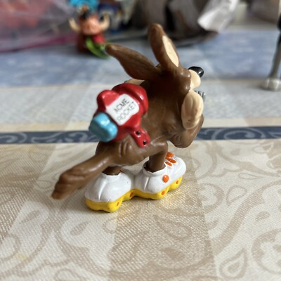 VINTAGE 1990 LOONEY TUNES WILE E. COYOTE ACME ROCKET PVC FIGURE