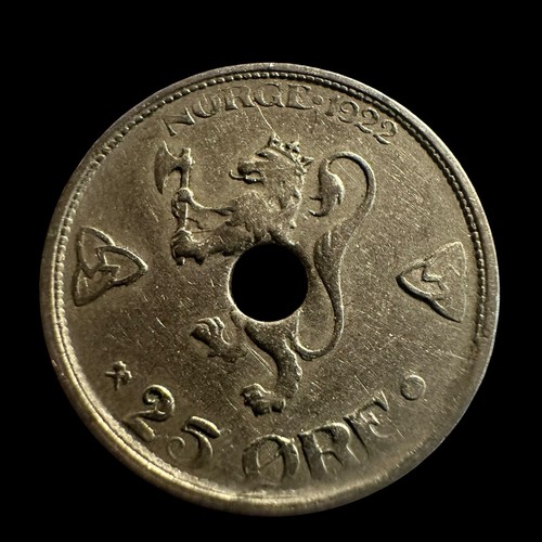 Norway 25 Øre 1922 with Hole