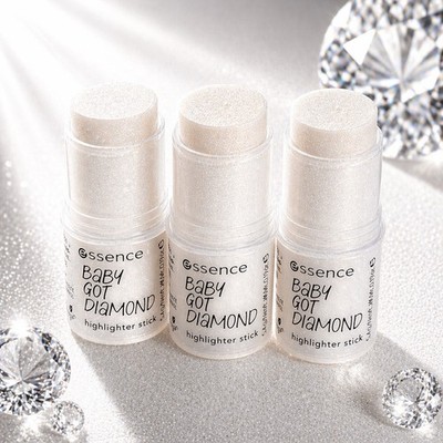 essence BABY GOT DIAMOND 3 x Highlighter Stick mit Glitter Effekt 3 Stk. á 5,4 g