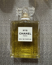 CHANEL No. 19 Eau de Parfum EDP Spray Perfume...