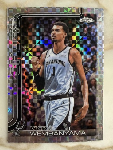 Victor Wembanyama X-fractor 2026 Topps Chrome Update. San Antonio Spurs