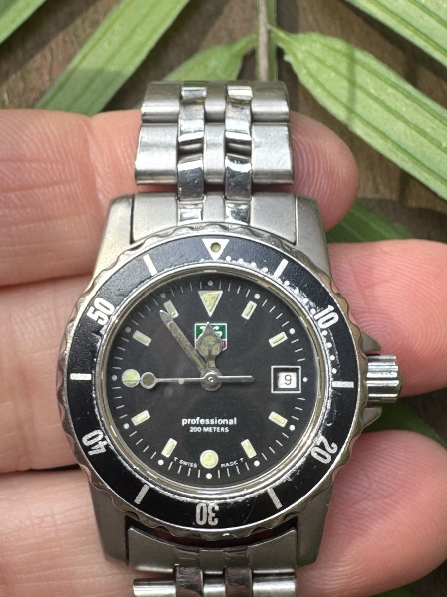 Vintage TAG HEUER Women's Watch Professional 200m WD1410-G-20 28mm