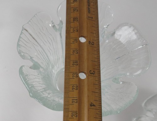 Unbranded 2 Clear Glass Votive Holders Tulip Design Ribbed - Picture 8 of 9