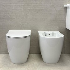 Set Sanitari Hatria Futura a Terra WC Pure Vortex e Bidet con sedile SLIM rallen