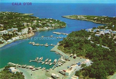Cala d Or Mallorca ES Hafen Marina Bucht Luftaufnahme Segelboote Kueste Ferienha