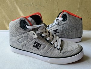 dc skate shoes high tops