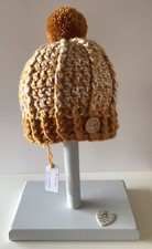 handmade crochet baby beanie hat 9-12mths