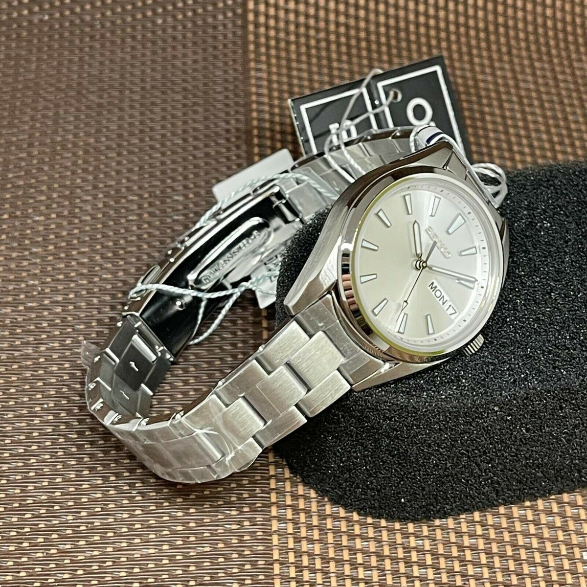 Seiko SUR349P1 Silver Analog Stainless Steel Quartz Sapphire Glass