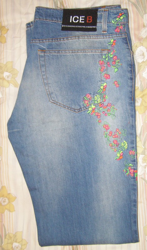 RARE NWT Embroidered Long Blue ICEBERG Jeans Italy sz 34 10-12 US Button crotch