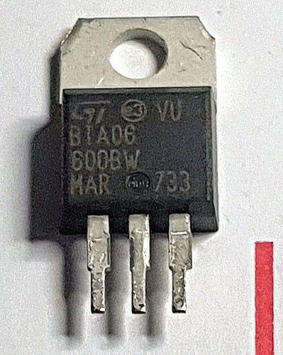 ST Micro TRIAC BTA06-600BWRG 6A 600V TO-220AB - Picture 2 of 2