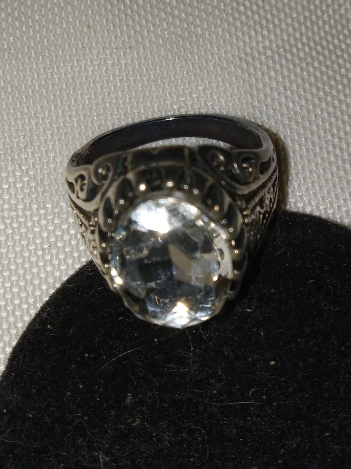 Anillo de vidrio gótico enchapado en plata con aspecto "DIAMANTE" GRANDE talla 8 Foto 4 de 4