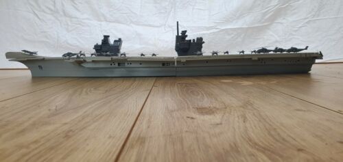 HMS Queen Elizabeth aircraft carrier waterline 1/350 model ship kit with F35   - Picture 1 of 17