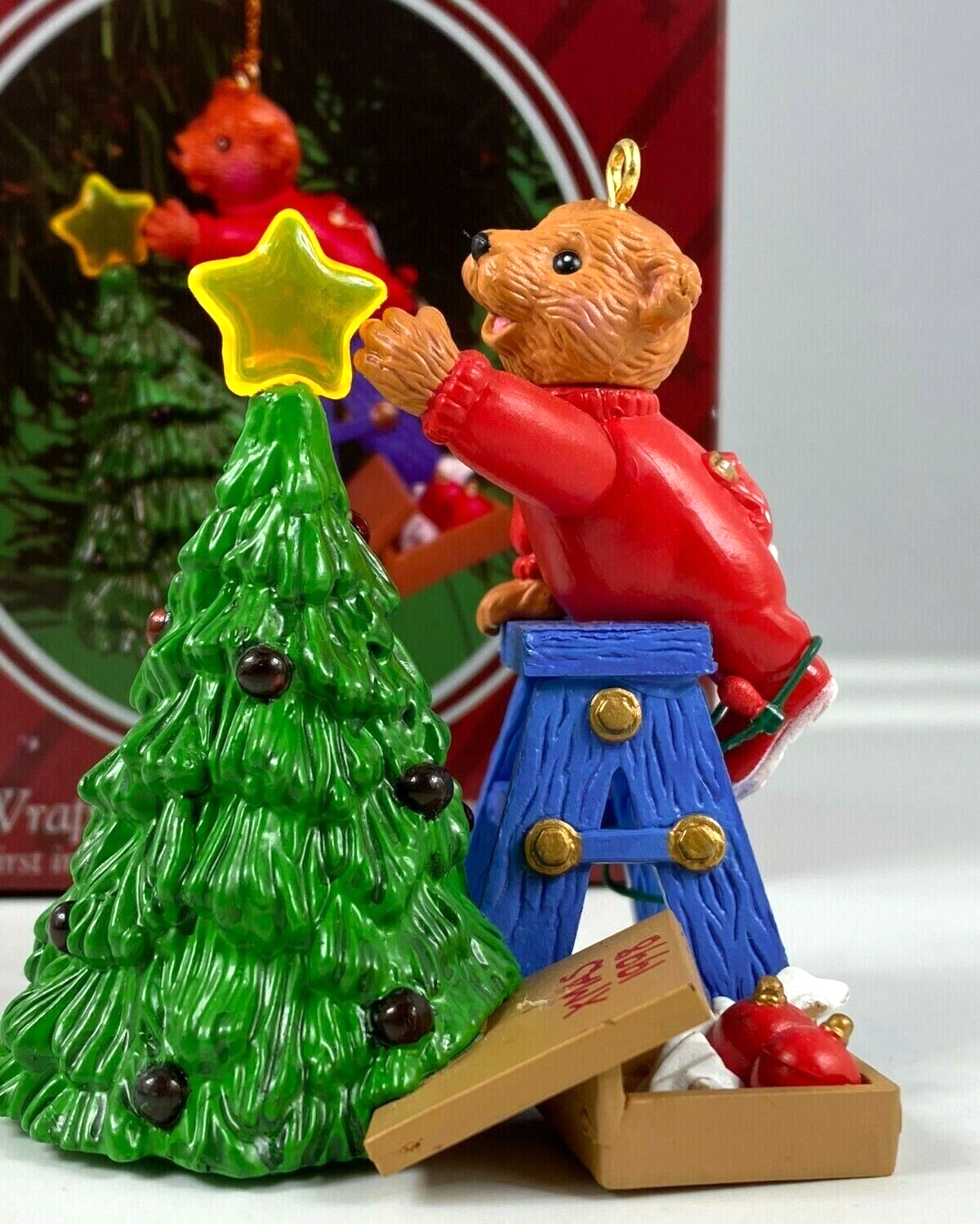 Eckerd 1998 Holiday Classics Trimming The Tree Wrapped Up In Christmas Ornament