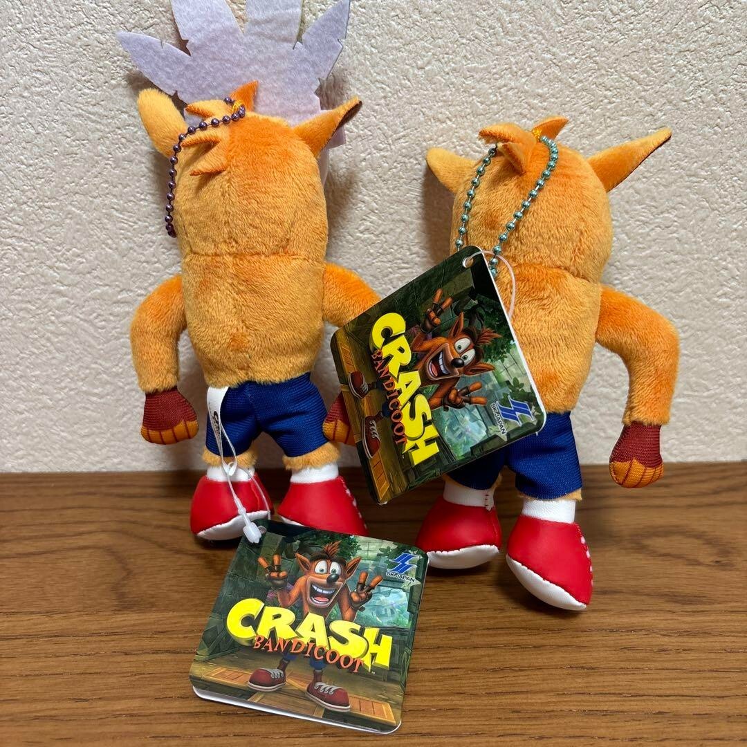Crash Bandicoot Animal Passportとミニ人形のセット Crash Bandicoot