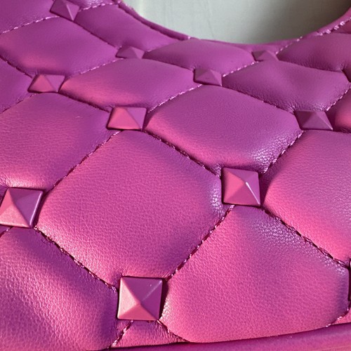 Bolso Bandolera SKINNYDIP LONDON Miya Rosa Tachonado - Imagen 2 de 13