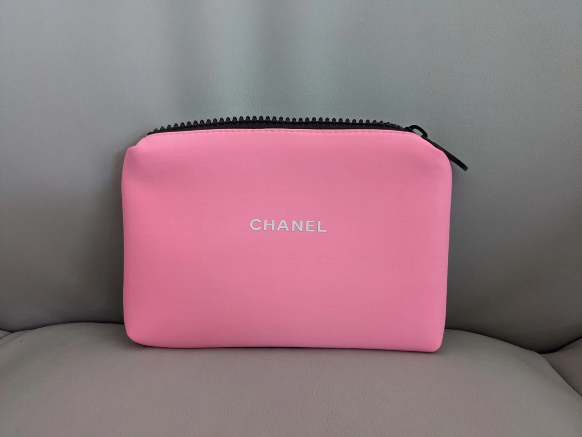 Aggregate more than 150 chanel makeup bag best kidsdream.edu.vn