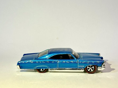 Hot Wheels 1965 Pontiac Bonneville 2003 - Custom Made Deep Dish Redline - WOW 🤩 - Picture 2 of 8