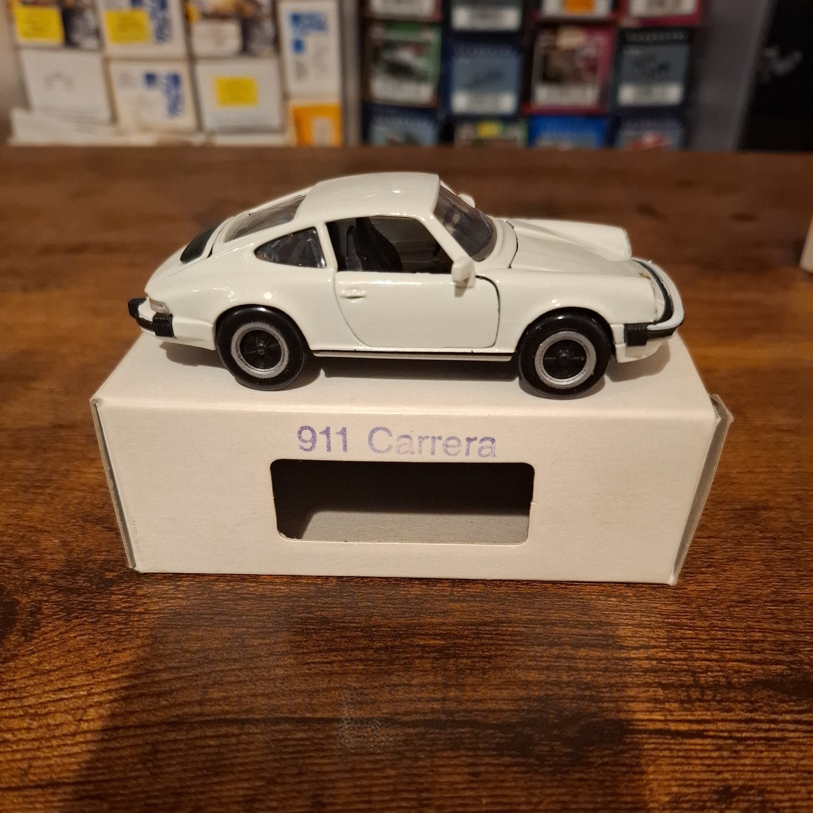 NZG 1/43 Scale Diecast 261 - Porsche 911 Carrera - White