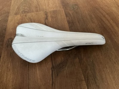 Bontrager Affinity Elite Titanium Rennrad Sattel, weiß, Größe 138/gelb