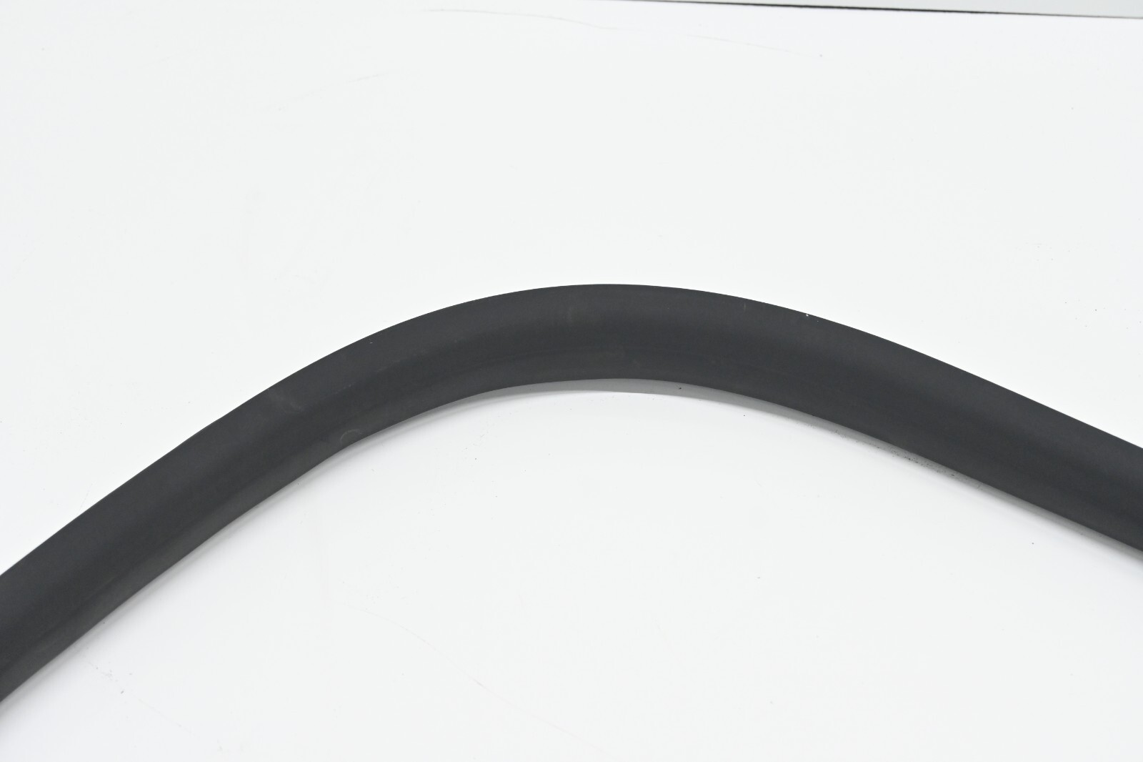 ⭐ 14-20 Maserati Ghibli Quattr Front Left Weatherstrip Rubber Gasket Seal Oem