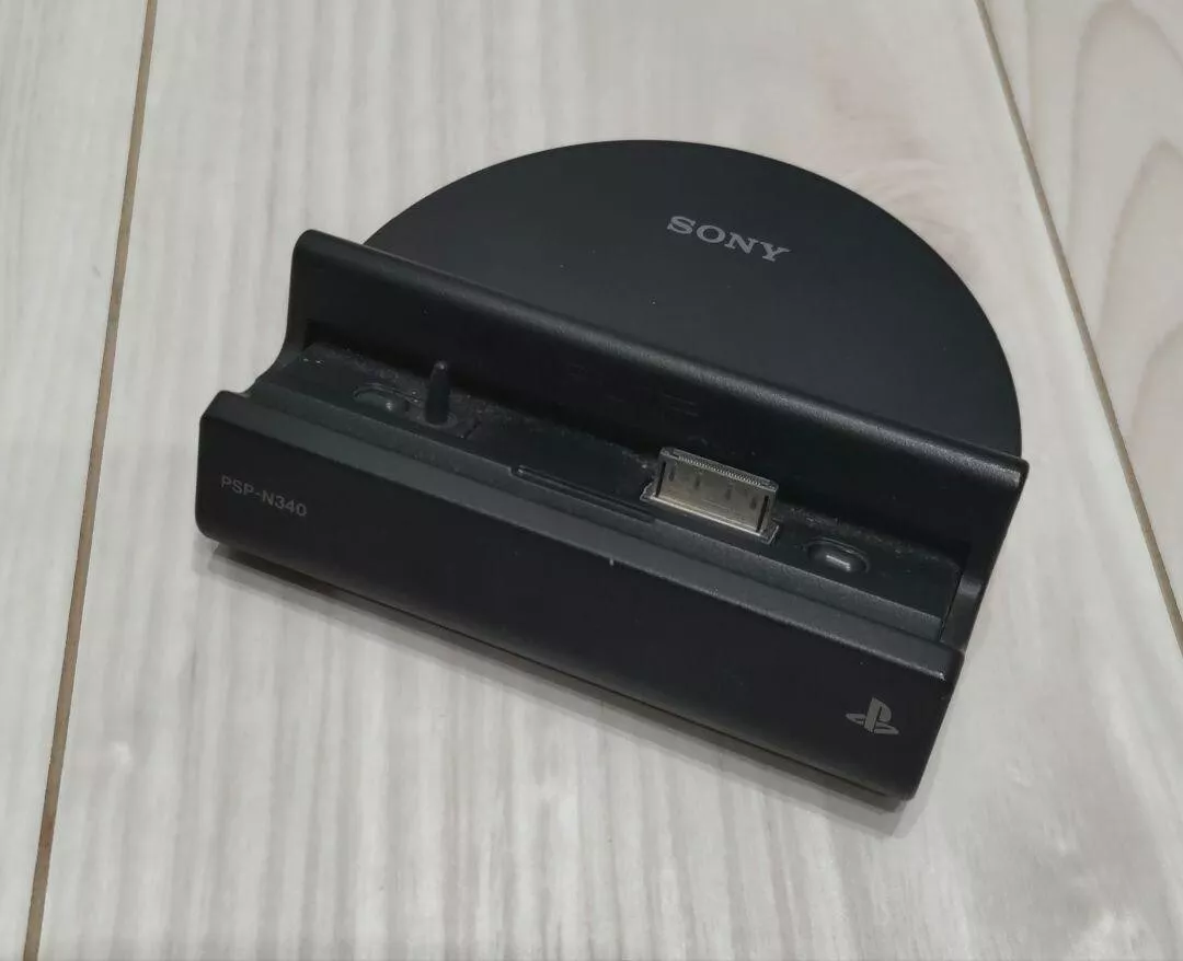 Saludar Funcionar Rizo PSP Go Sony Docking Station Charging Cradle N340 PlayStation From Japan  Used | eBay