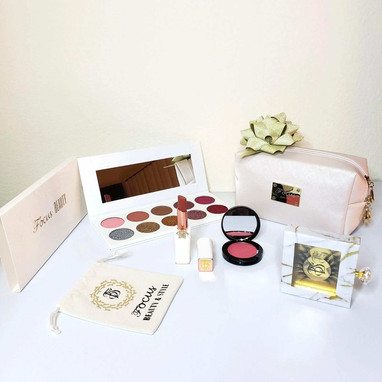 Makeup Gift Set Beauty Essential Cosmetics 5 Piece Kit in Glam shades