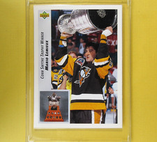 MARIO LEMIEUX  1992-93  RAISING THE CUP  Upper Deck #436 Pittsburgh Penguins