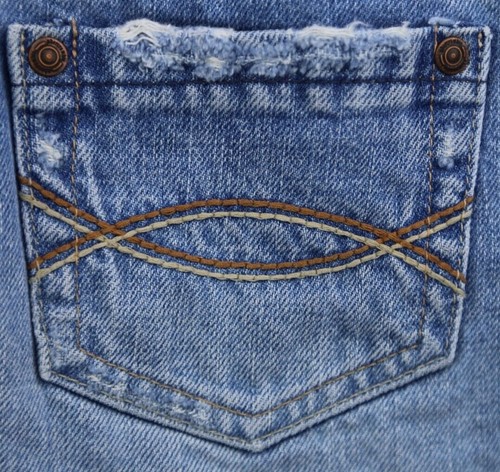 Girl's Abercrombie and Fitch Vintage Jean Mini Skirt Raw Hem Size 14 (28 Waist) - Picture 5 of 6
