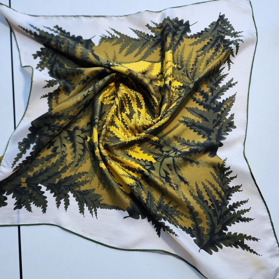 "Bufanda de seda vintage hojas de otoño helechos estampado verde marfil 23"" cuadrada" Foto 4 de 4