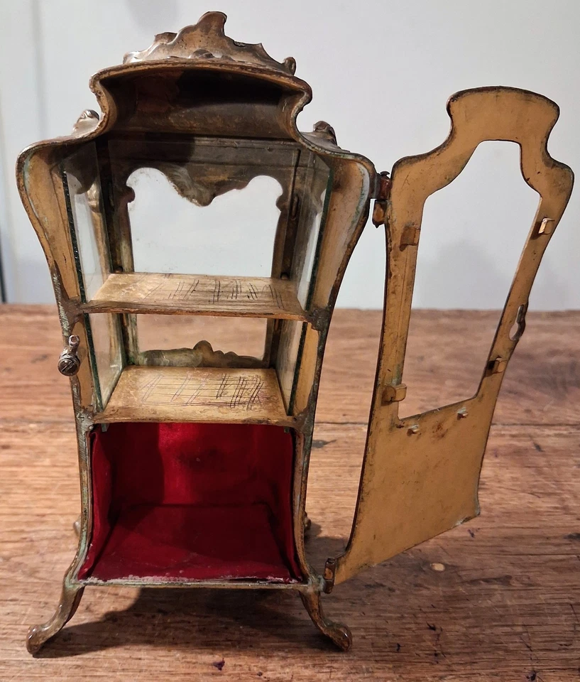 PETITE VITRINE A BIJOUX OU A BAGUES STYLE ROCAILLE EN REGULE ET BRONZE XIXème - Photo 4/4