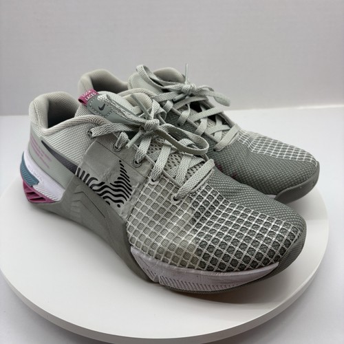 Nike Metcon 8 Sneaker Women’s Size 7 DO9327-004 Gray /MICA Green/Pink CROSSFIT