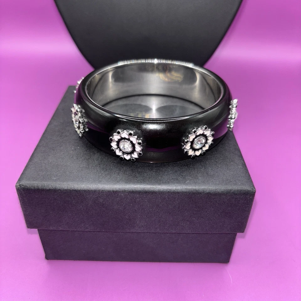 Halle Joy Acrylic Bangle Bracelet Black W/Enamel Hearts And Crystals! (0456) - Image 2 of 4
