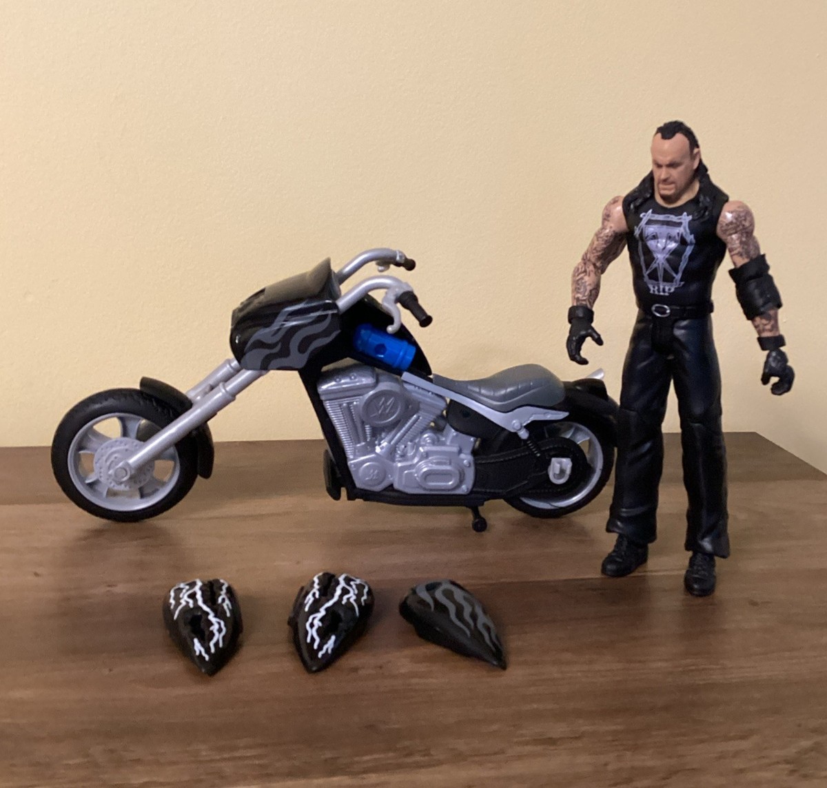 WWE The Undertaker Wrekkin Slamcycle Wrestling Bike Set & Figure