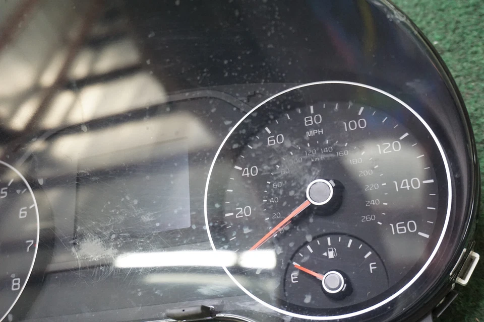 KIA SPORTAGE LX 2018 velocímetro calibre clúster OEM 94021-D9180 146.132 millas Foto 3 de 4