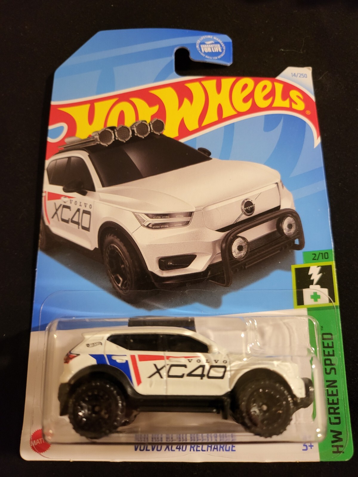 2024 Hot Wheels #14 HW Green Speed 2/10 VOLVO XC40 RECHARGE White New Near Mint