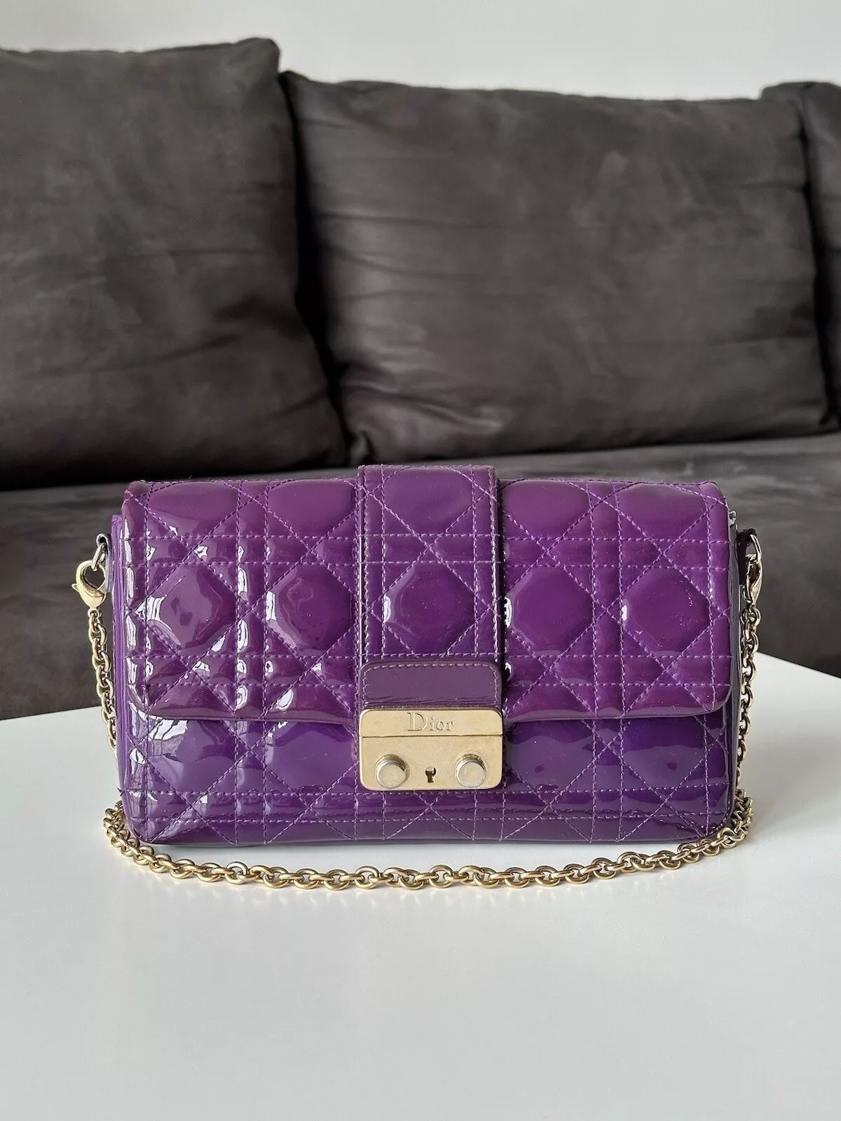 Sac de promenade en cuir verni matelassé violet Christian Dior Cannage « Miss Dior »