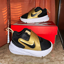 Nike Team Hustle D 12 5C